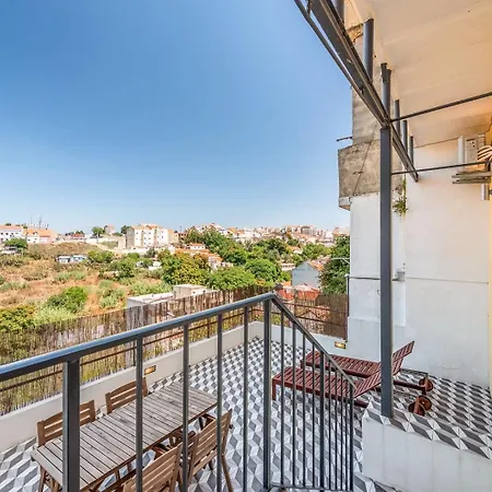 Guestready - Mosaic Terrace Apartment Lisbon