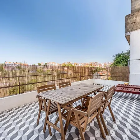 Guestready - Mosaic Terrace Апартаменты Лиссабон